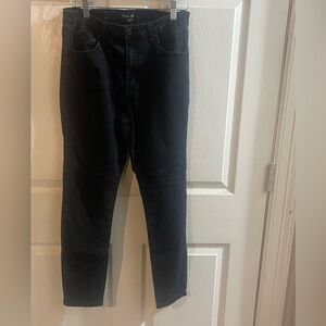 Elegant Black Skinny Jeans for Women